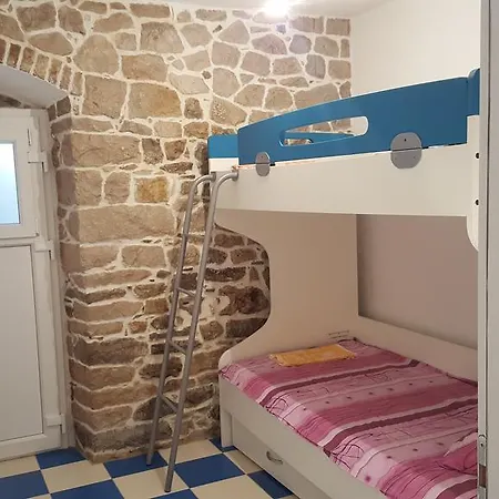 House Popovic Апартаменты Сучурай