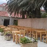 House Popovic * Sućuraj